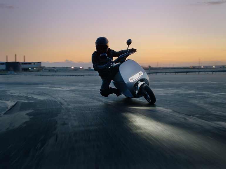 نظرة حول الزلاجات والدراجات الذكية في معرض CES 2015