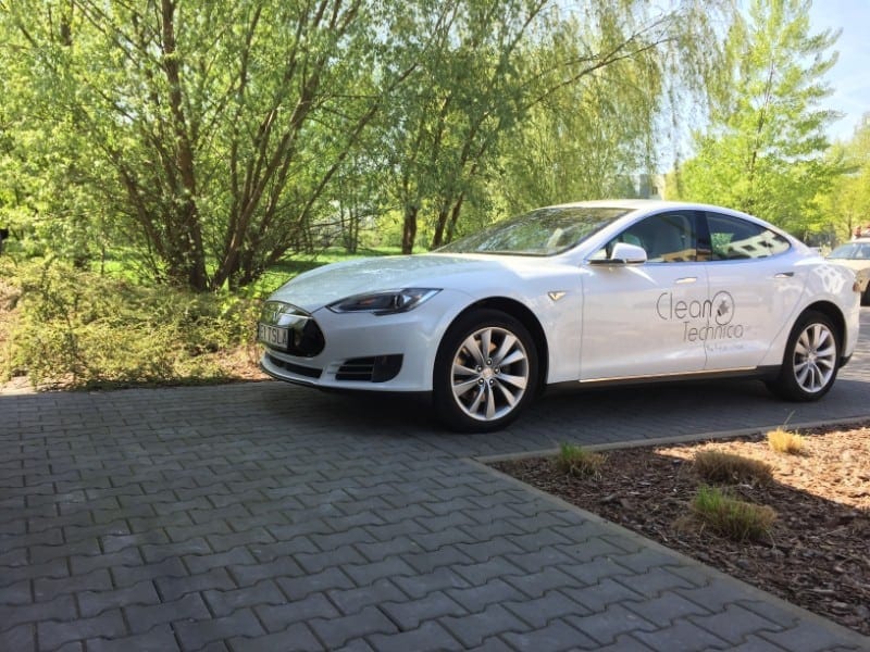 تحب أدخنة العادم