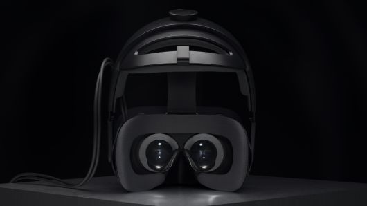 نظارة واقع افتراضي بقيمة 6000 دولار تحاكي رؤية العين البشرية