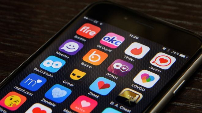 حذف تطبيقات مواعدة تسمح بتسجيل الأطفال أقل من 13 عام