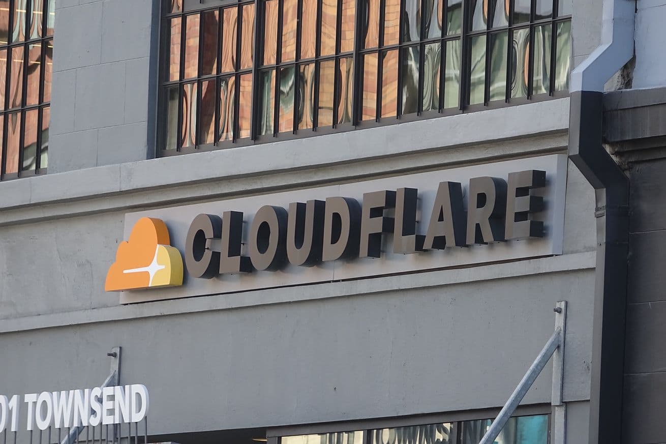 CloudFlare توقف موقع 8chan المتطرف بعد حوادث إطلاق النار في الولايات المتحدة