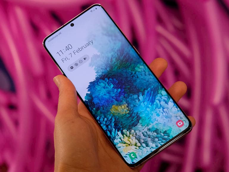 جالكسي اس 20 الترا أم ون بلس 7 تي برو: أيهما يجب عليك شراؤه؟