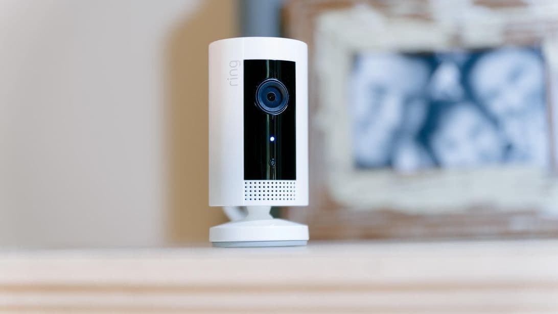 أبرز مميزات كاميرا Ring Indoor Cam المنزلية