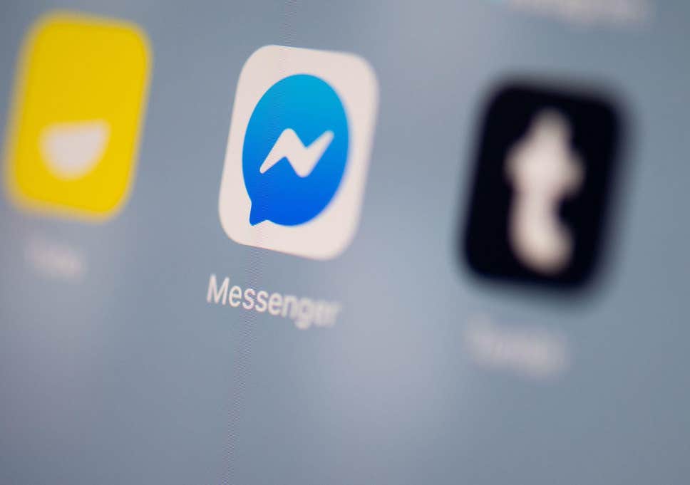 فيسبوك تُطلق Messenger Rooms لمنافسة Zoom على سوق محادثات الفيديو