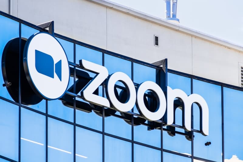Zoom تتعهد باستعادة ثقة المستخدمين بعد التسريبات الأخيرة