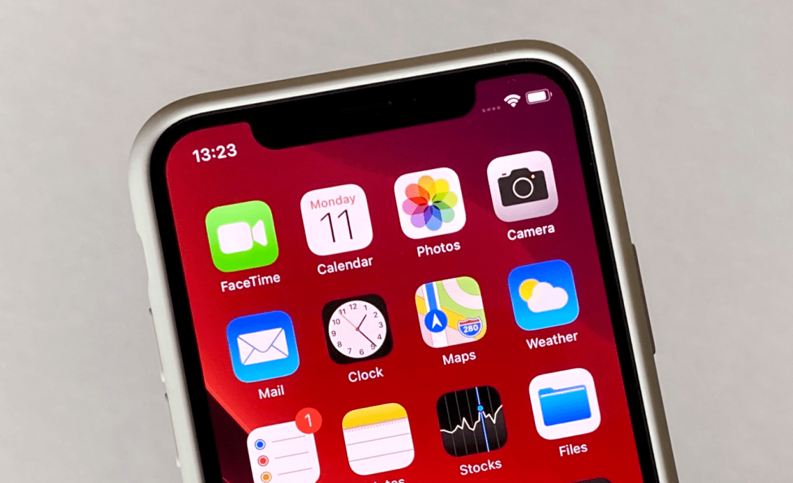 "الجيلبريك" بات متاحاً لأنظمة iOS الحديثة، لكن هل يجب أن تغامر باستخدامه؟