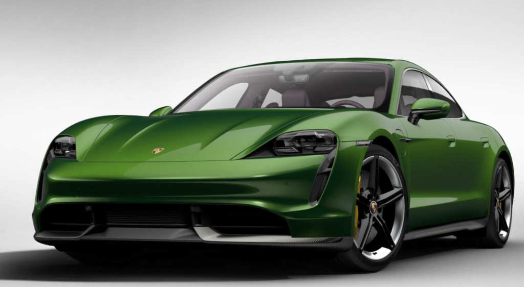 بورش تايكان 2021 مامبا جرين