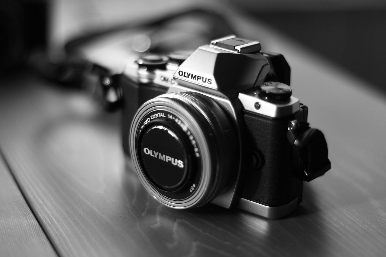 شركة Olympus تترك سوق الكاميرات للتركيز على أعمال أخرى