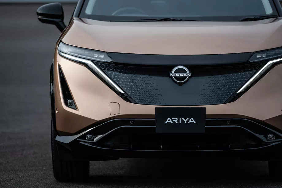 نيسان تكشف عن Nissan Ariya الكهربائية بقدرات دفع رباعي
