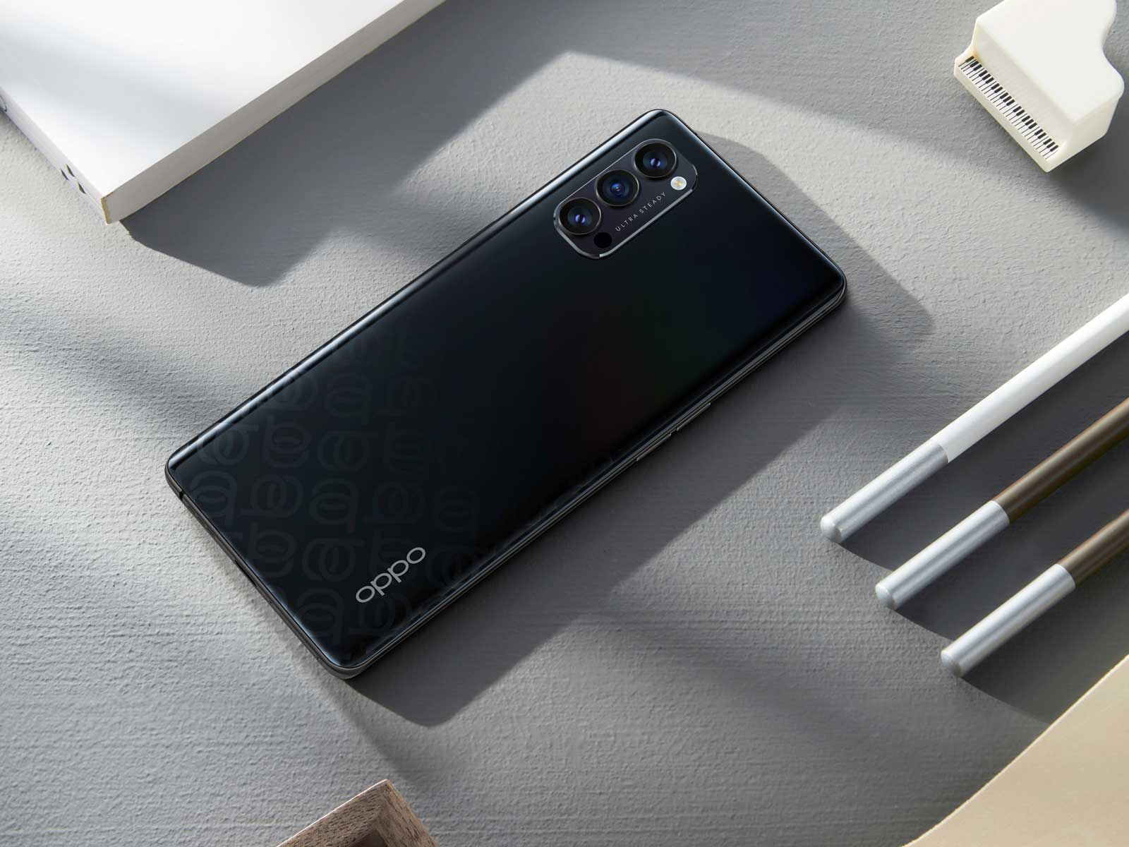 هاتف أوبو رينو4 برو 5G اتصالات الجيل الجديد مع تصميم المستقبل