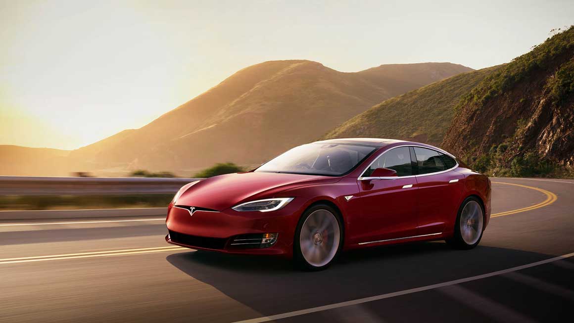 الإعلان عن Tesla Model S Plaid بسعر 139,990 دولار