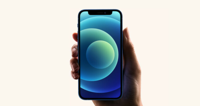 بعض مستخدمي آيفون 12 ميني يواجهون مشاكل في شاشة القفل