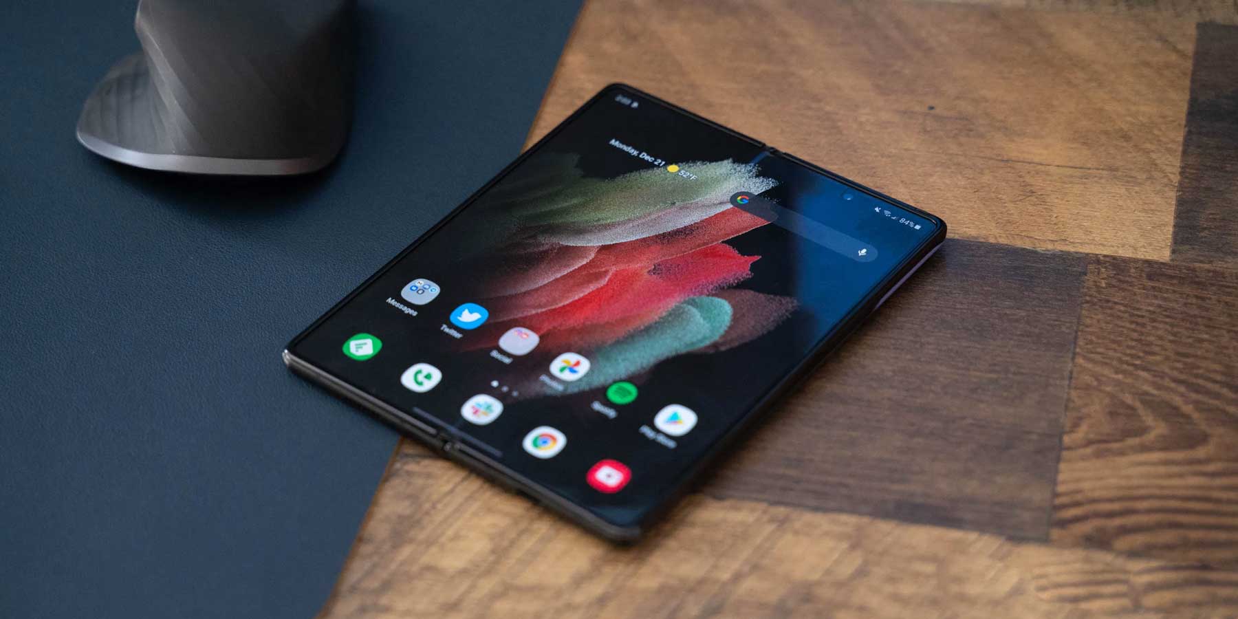 تسريب خلفيات Galaxy S21 المنتظر وإتاحتها للتحميل للجميع