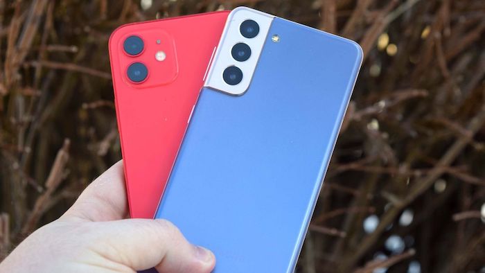 ايفون ١٢ ضد سامسونج س ٢١