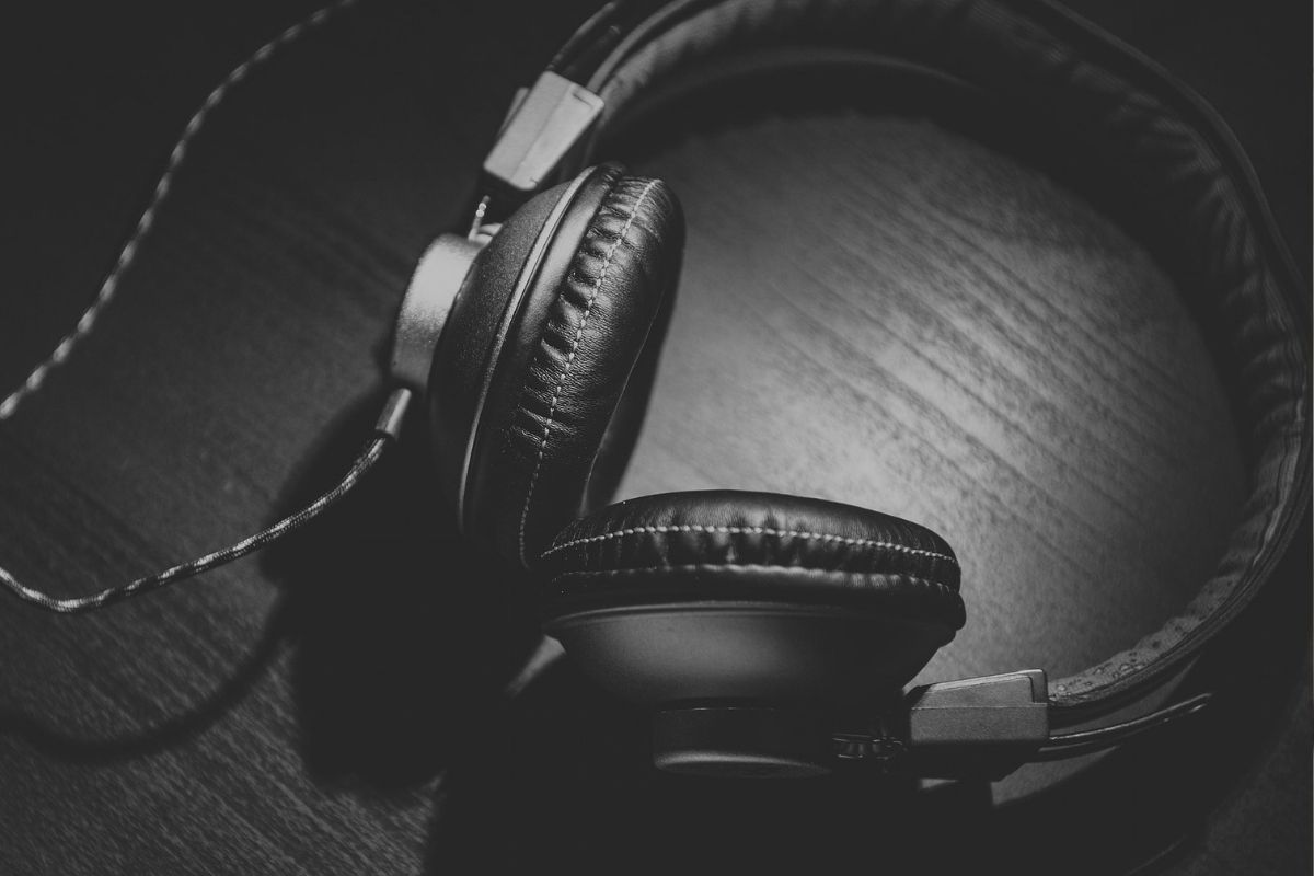 كيف تختار السماعات المحيطية المناسبة؟