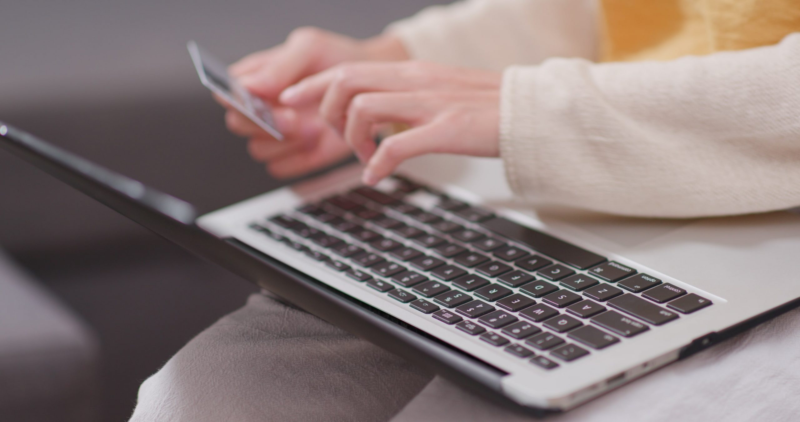 أمازون توفر 1500 فرصة عمل جديدة في السعودية