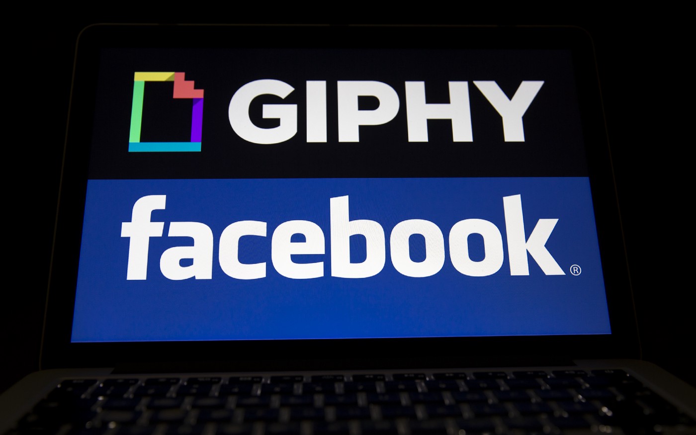 فيس بوك تحتكر صور GIF المتحركة وفق المشرعين البريطانيين