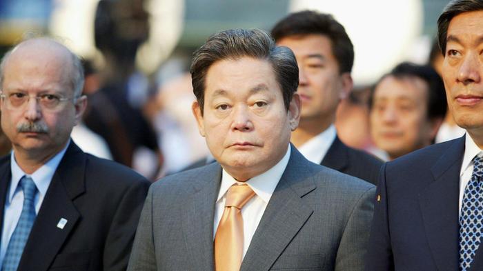 ضريبة بحجم 11 مليار دولار قد تنهي سيطرة العائلة المؤسسة لشركة سامسونج