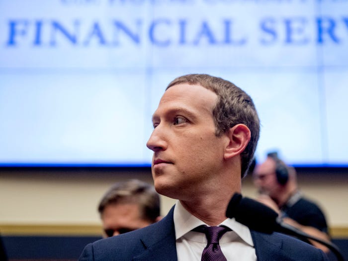 متجر فيسبوك (Marketplace) يصل إلى مليار مستخدم