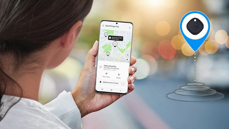 كيف تعمل شرائح التتبع من Apple وSamsung وسواها؟ وهل يجب أن تحصل عليها؟