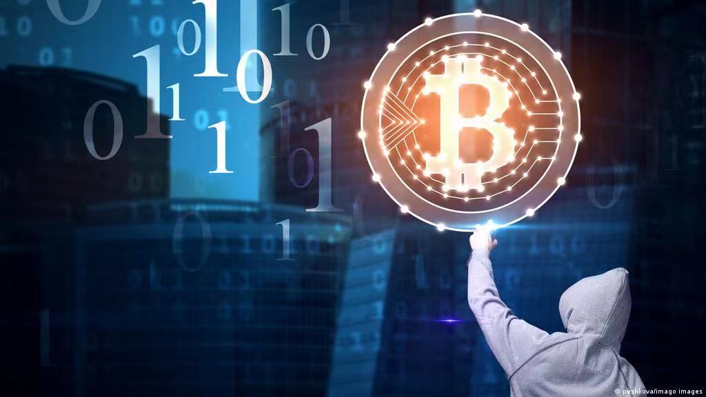 بيانات 100 مليون مستخدم مسروقة، وعليك الدفع بالبيتكوين لشرائها