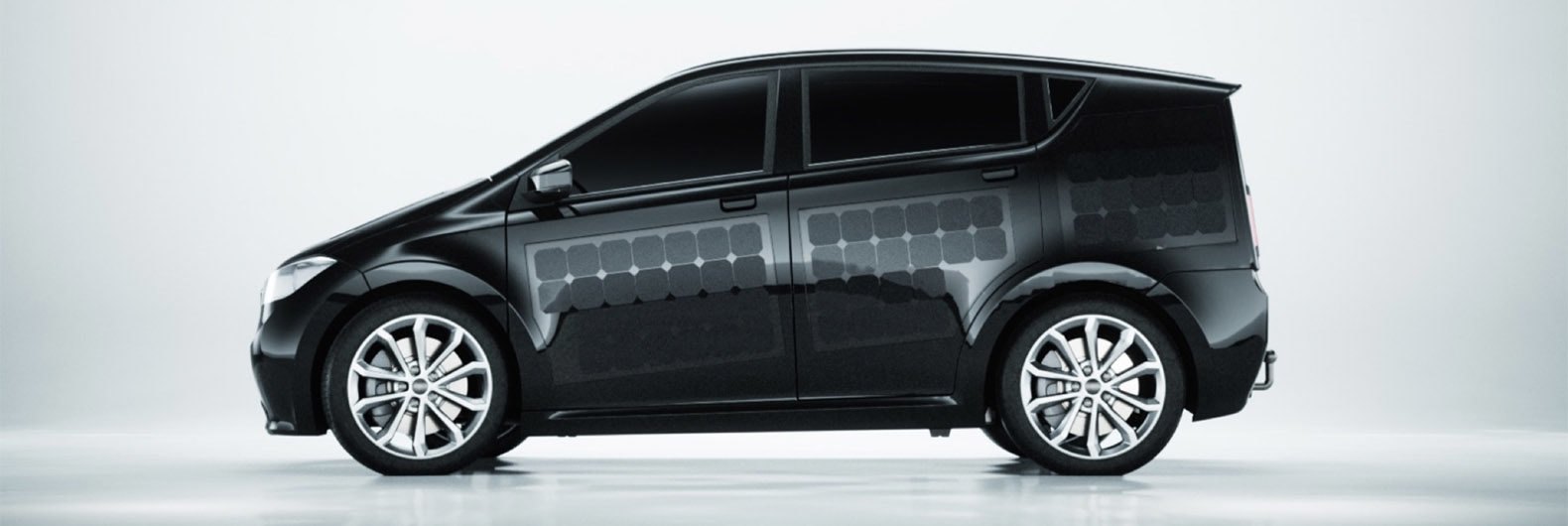 هل السيارات الكهربائية الشمسية هي مستقبل النقل أم مجرد خيال مضلل؟