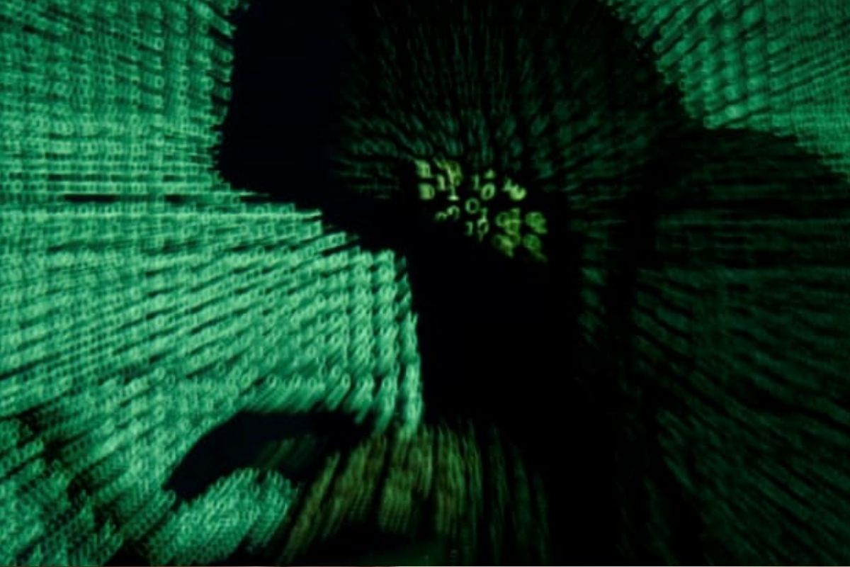 هاكرز يسرقون ملايين الدولارات