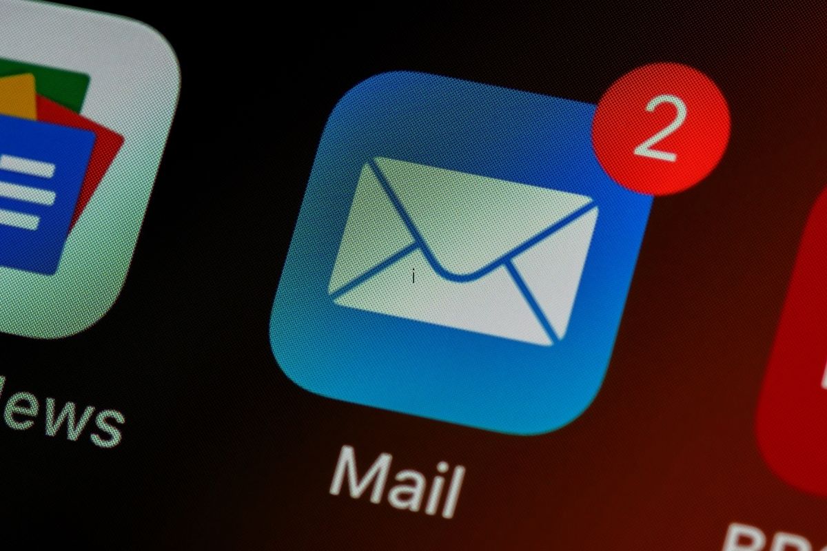 ماهو البريد الالكتروني