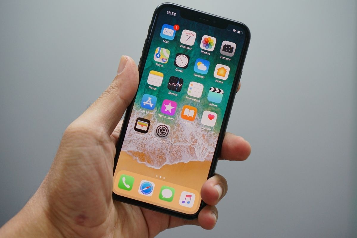 برنامج تصميم الصور للايفون