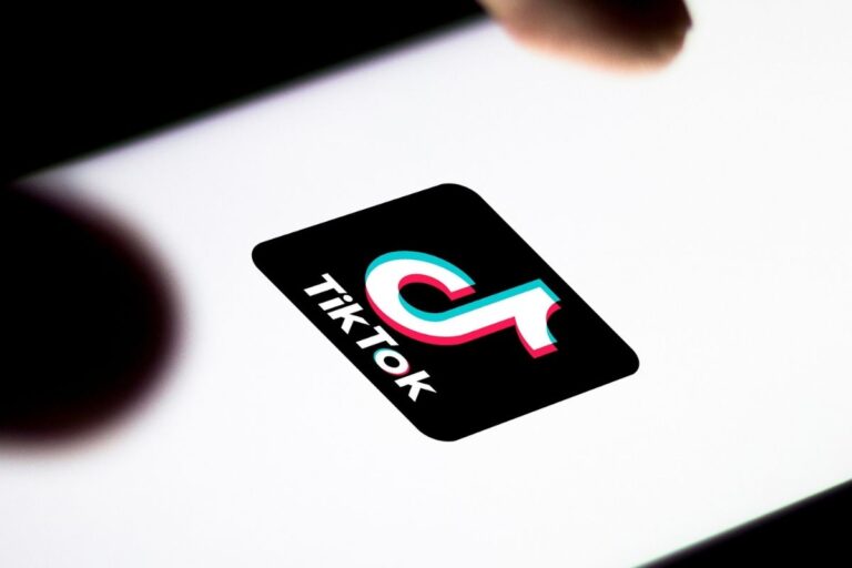 حذف حساب تيك توك