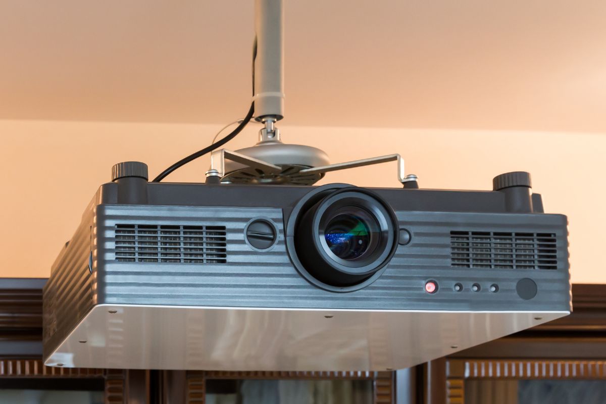 مشاكل البروجكتور و حلها