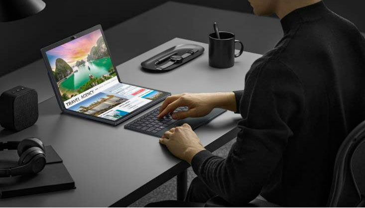 شاشة كبيرة؟ لا إنه لابتوب يكسر التقاليد ويحني التوقعات: Asus Zenbook 17 Fold