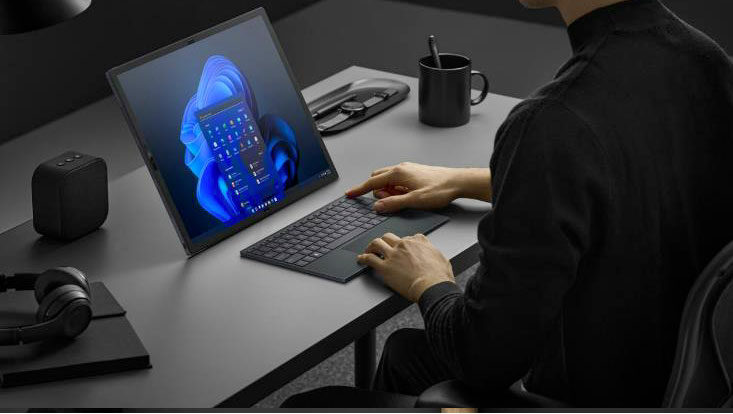 شاشة كبيرة؟ لا إنه لابتوب يكسر التقاليد ويحني التوقعات: Asus Zenbook 17 Fold