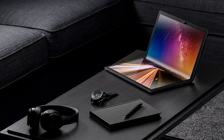 شاشة كبيرة؟ لا إنه لابتوب يكسر التقاليد ويحني التوقعات: Asus Zenbook 17 Fold