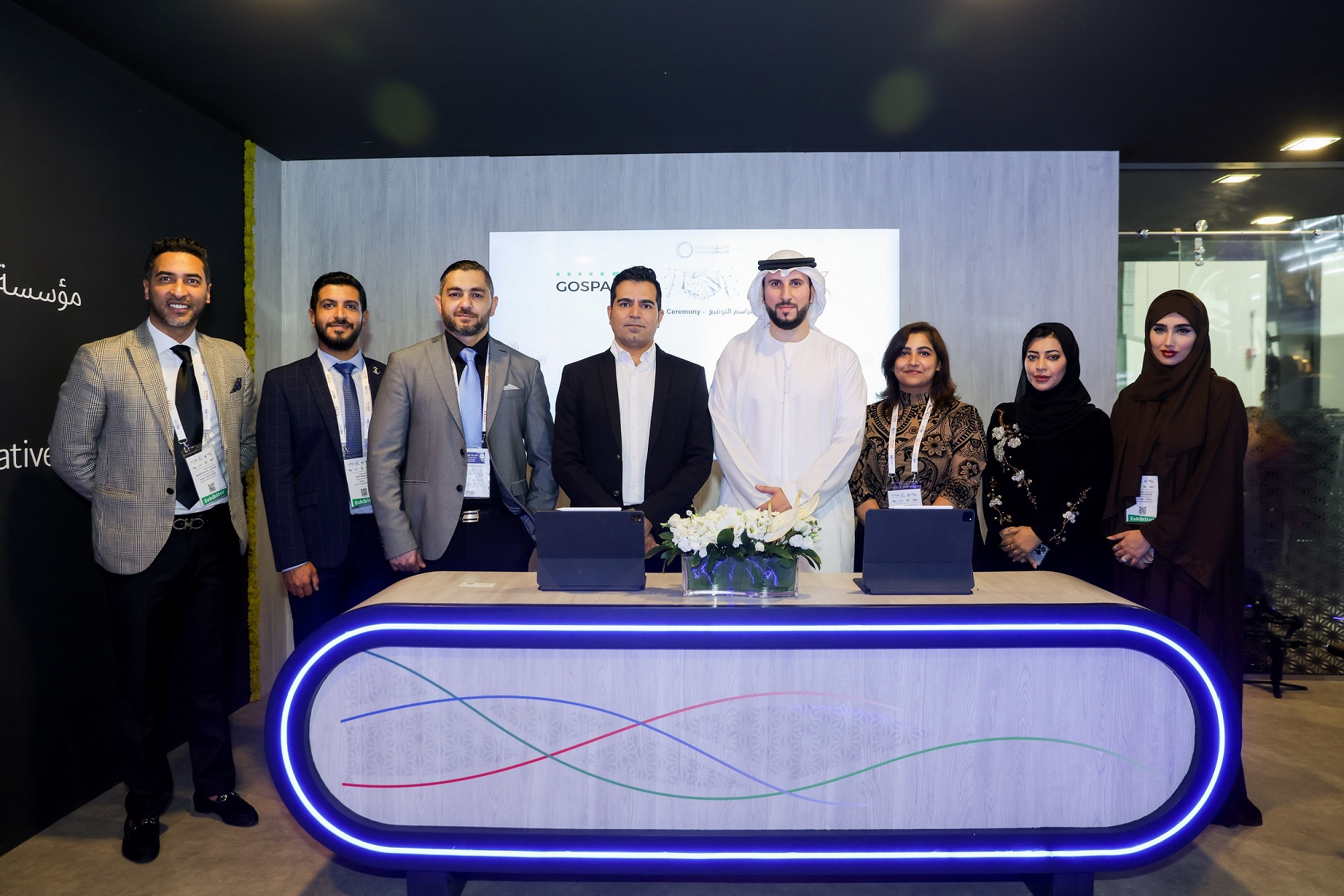 شراكة استراتيجية لتقديم مواقف السيارات الذكية في الإمارات والمنطقة