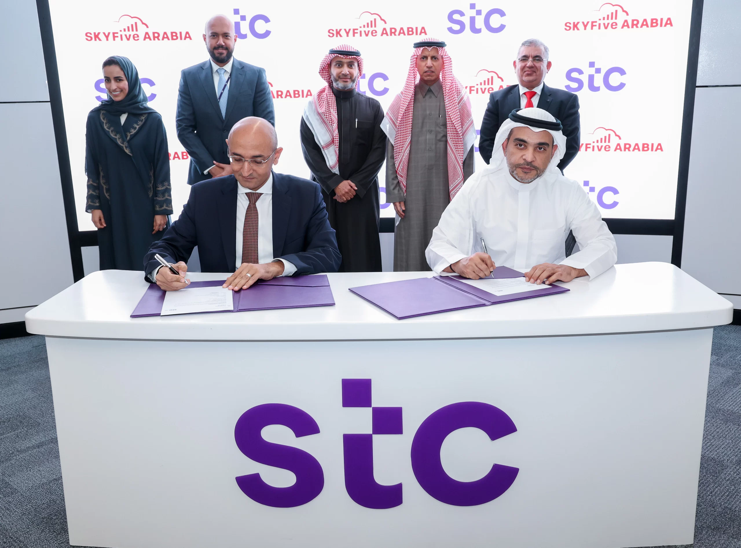 stc وسكاي فايف العربية تتفقان لتقديم خدمات الإنترنت الجوية في المنطقة