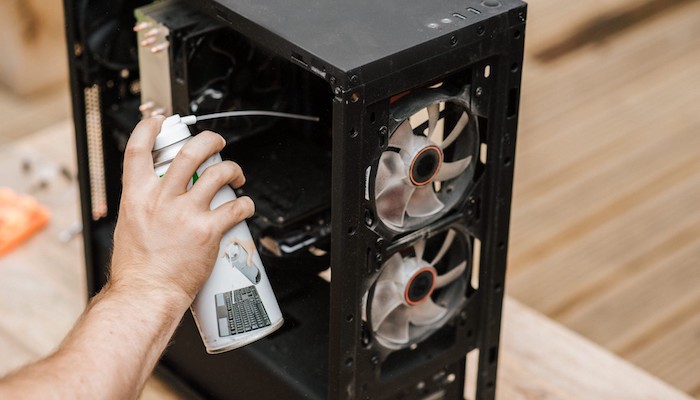 كيفية تنظيف الكمبيوتر من الغبار