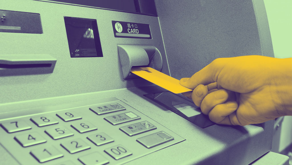 خطأ تقني يسمح لعملاء مصرف بسحب ألف دولار من حساباتهم دون تغير رصيدهم