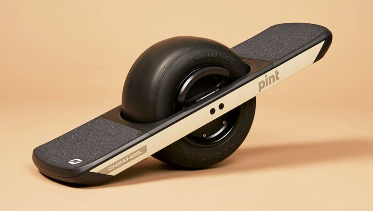 بعدما قتلت عدة مستخدمين، سحب جميع سكوترات Onewheel أحادية العجلة