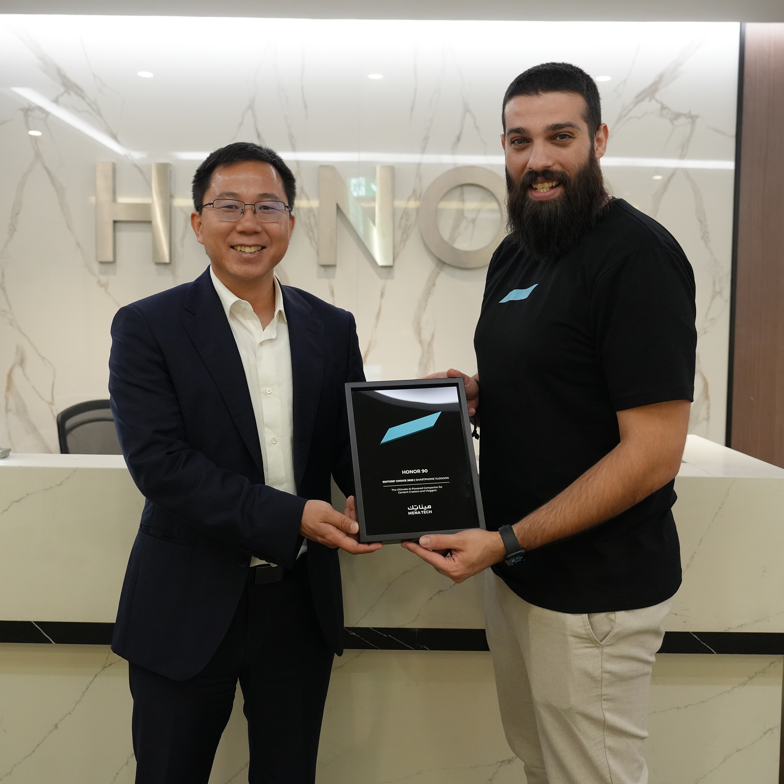 Honor 90 Handling 3