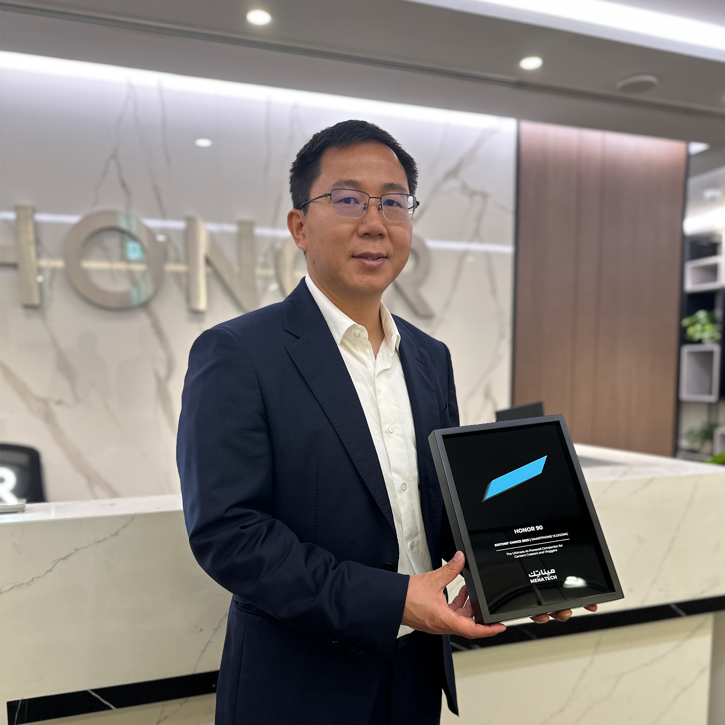 Honor 90 Handling 6