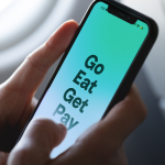 اشتراك منخفض التكلفة مقابل قيمة مرتفعة