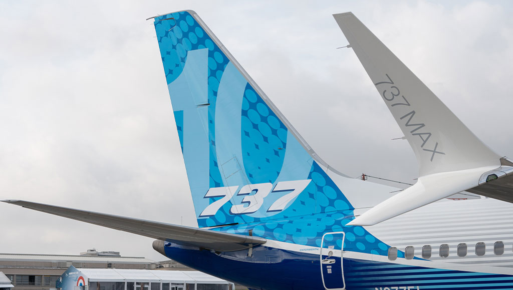 على خلفية أزمات أمان الطائرات المتتالية، Boeing تطيح بقياداتها
