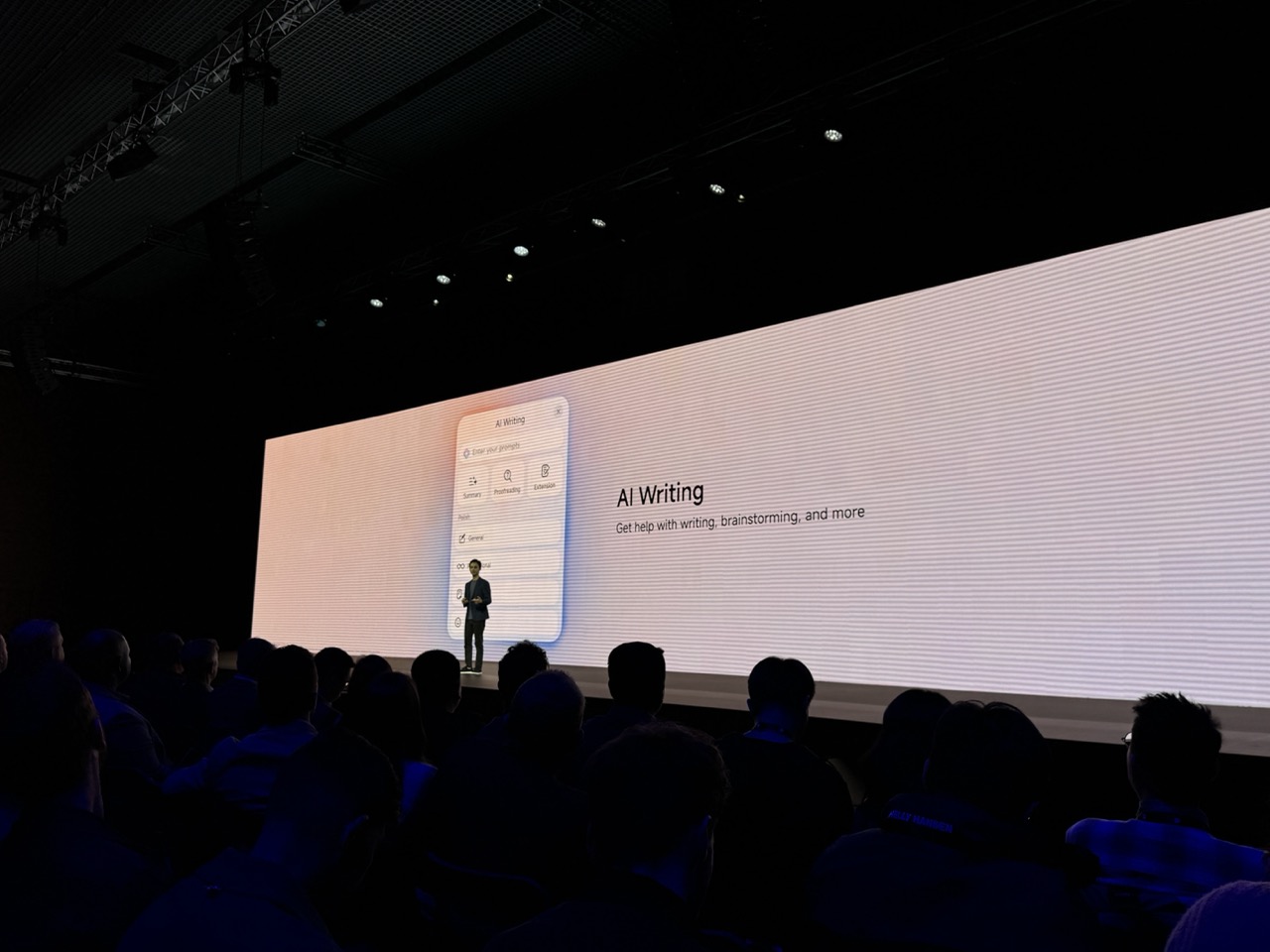 جانب من تغطية مينا تك لحدث إطلاق سلسلة Xiaomi 15 الجديدة