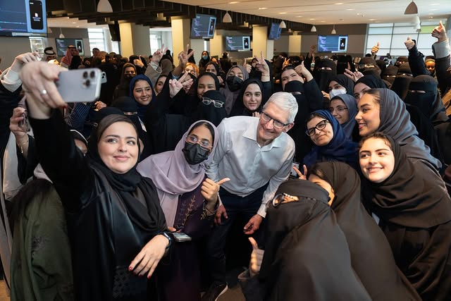 tim cook apple academy ksa