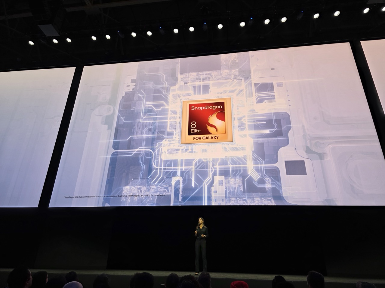 مقتطفات من تغطية مينا تك لحدث Galaxy Unpacked للكشف عن أحدث هواتف سامسونج القابلة للطي في نيويورك