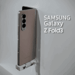 SAMSUNG Galaxy Z Fold Web Carousel - Fold3.1