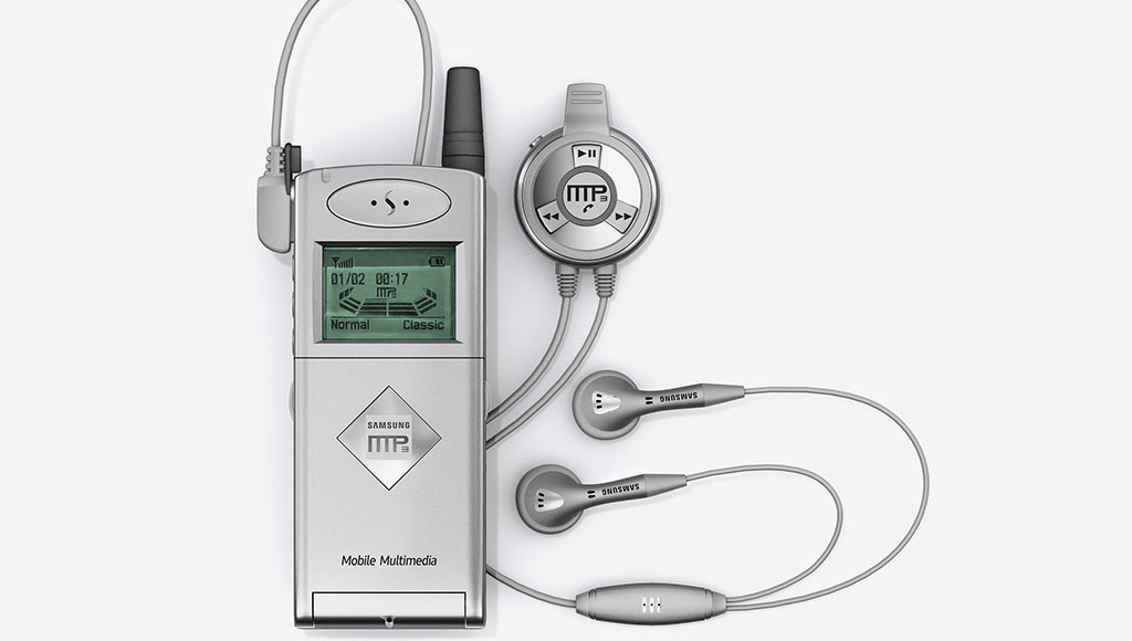 هاتف سامسونج SPH-M100 الصادر عام 1999، أول هاتف في العالم مع موسيقى MP3