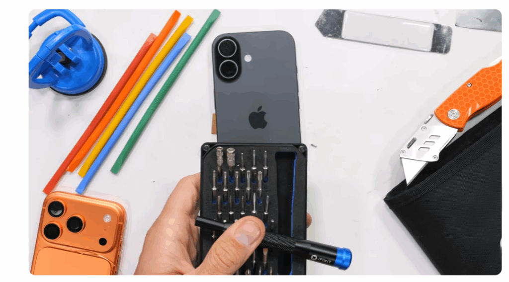 تفكيك آيفون 17 الجديد