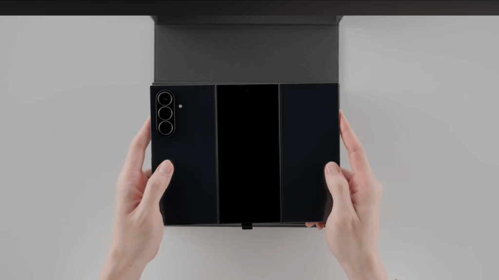 هل يستحق Samsung Galaxy Z Trifold سعره الـ 2800 دولار؟ إليك المواصفات الكاملة